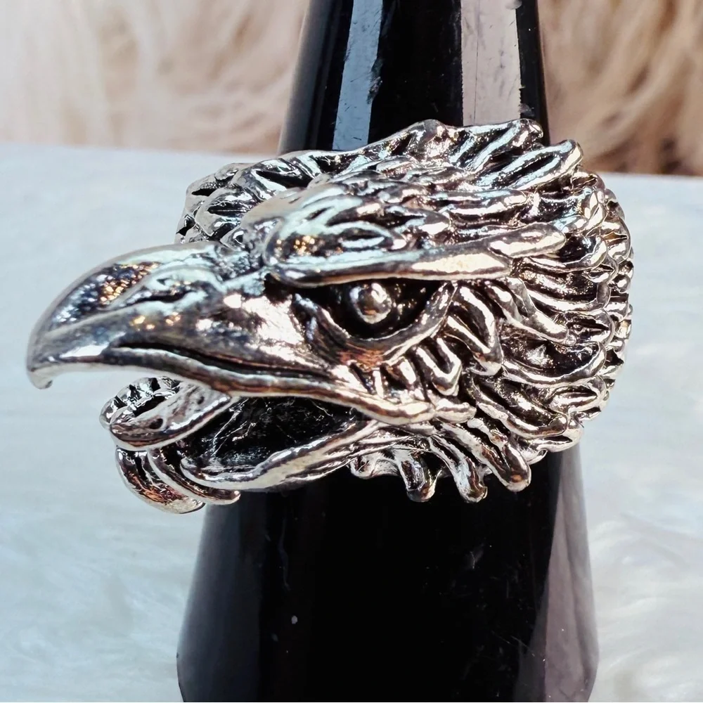 Interesting Silvertone raised eagle or dragon costume ring